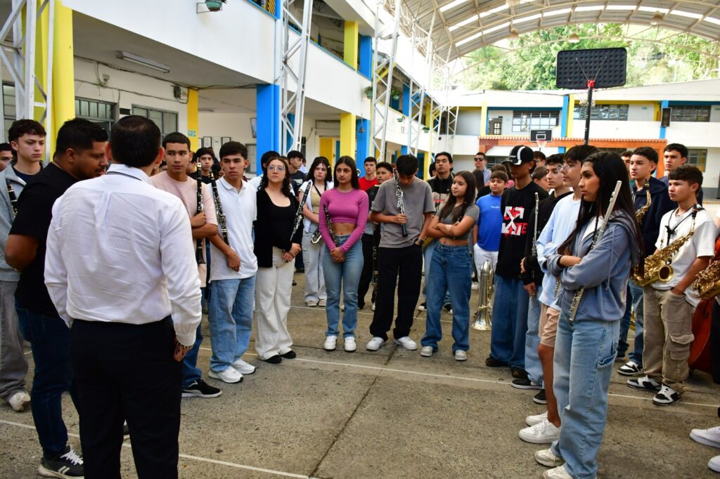 BANDA_SINFONICA_JUVENIL_EN_NEIRA02.jpeg