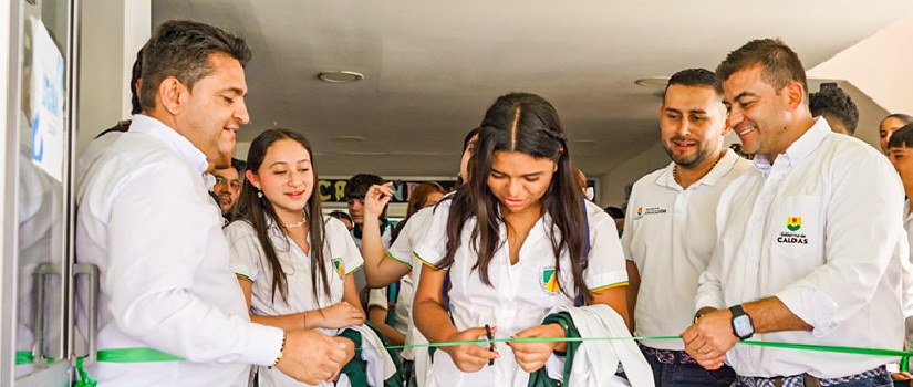 Marquetalia enciende su futuro educativo con nuevos computadores y un aula STEM, proyectos educativos respaldados por la Gobernación de Caldas